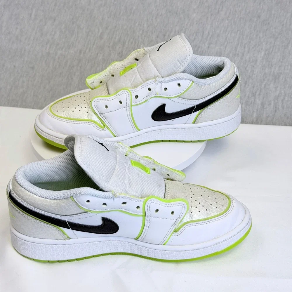 Air Jordan 1 Low SE White Electric Green Black DV1324-117 Kids Size 4Y Sneaker